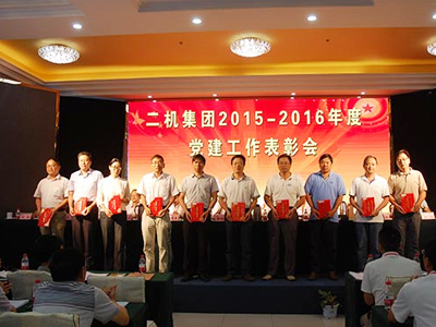 ɭ��������-׷�󽡿�,����һ��ɳ�����һ���Ƚ�����͵�ԱС��˽���ܱ���