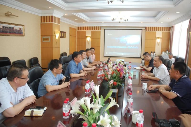 �и��������Ժ��鳤Ѧ����һ������˾����