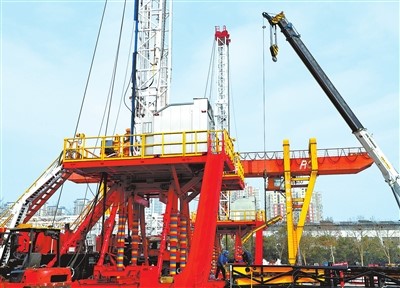 ��ĿΪ�������� ������ľ�ͷ��ȫ��ƴ���� ��ս���ź죩